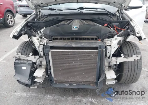 2015 BMW X5 xDrive50I из США, поврежденный, VIN 5UXKR6C54F0J75013